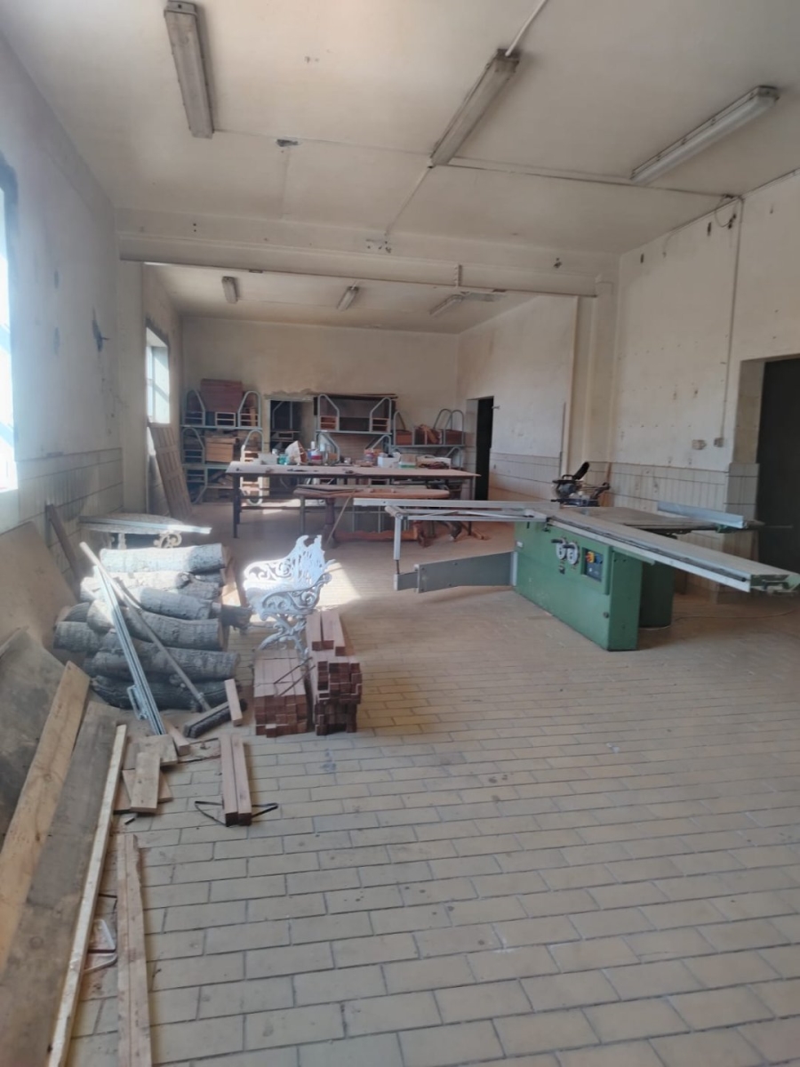  Bedroom Property for Sale in Ladybrand Free State